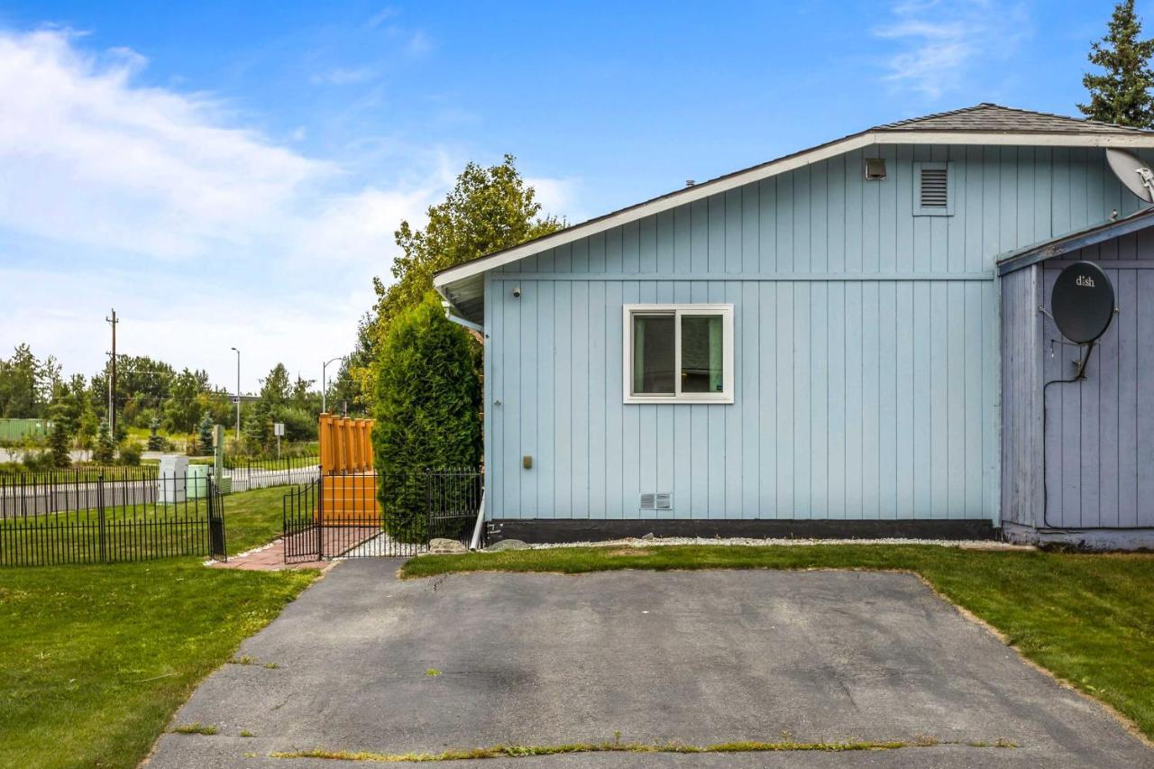 Updated Townhome Near Airport And Shopping! Anchorage Bagian luar foto