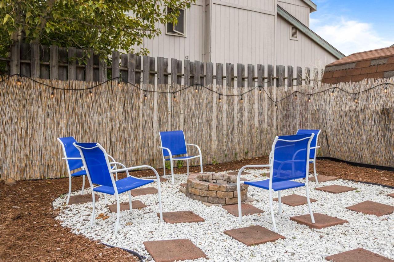 Updated Townhome Near Airport And Shopping! Anchorage Bagian luar foto