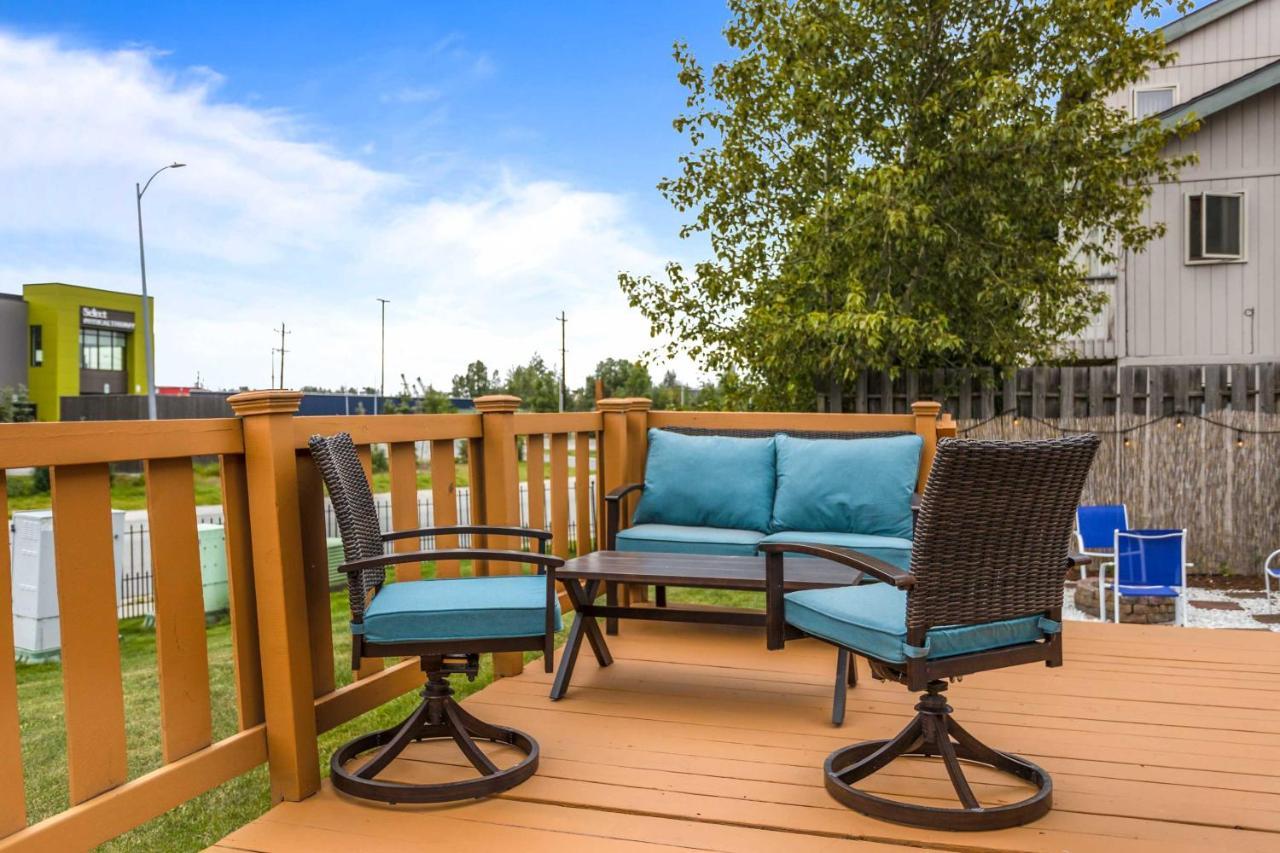 Updated Townhome Near Airport And Shopping! Anchorage Bagian luar foto