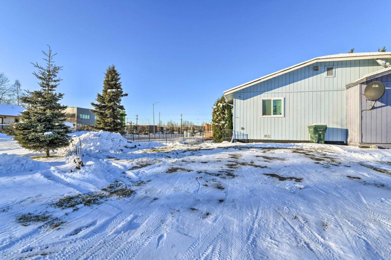 Updated Townhome Near Airport And Shopping! Anchorage Bagian luar foto