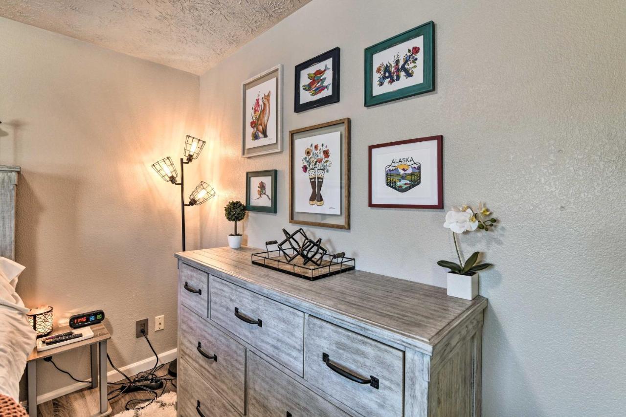 Updated Townhome Near Airport And Shopping! Anchorage Bagian luar foto